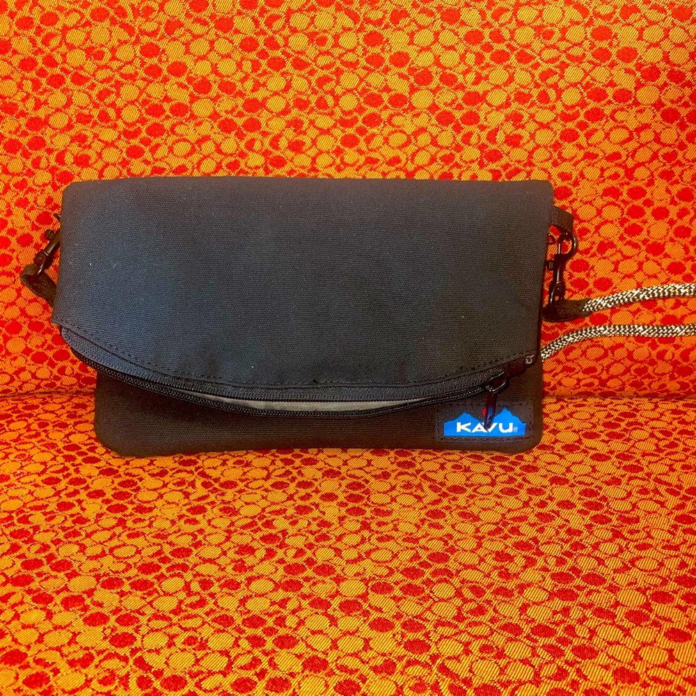 Kavu crossbody purse
